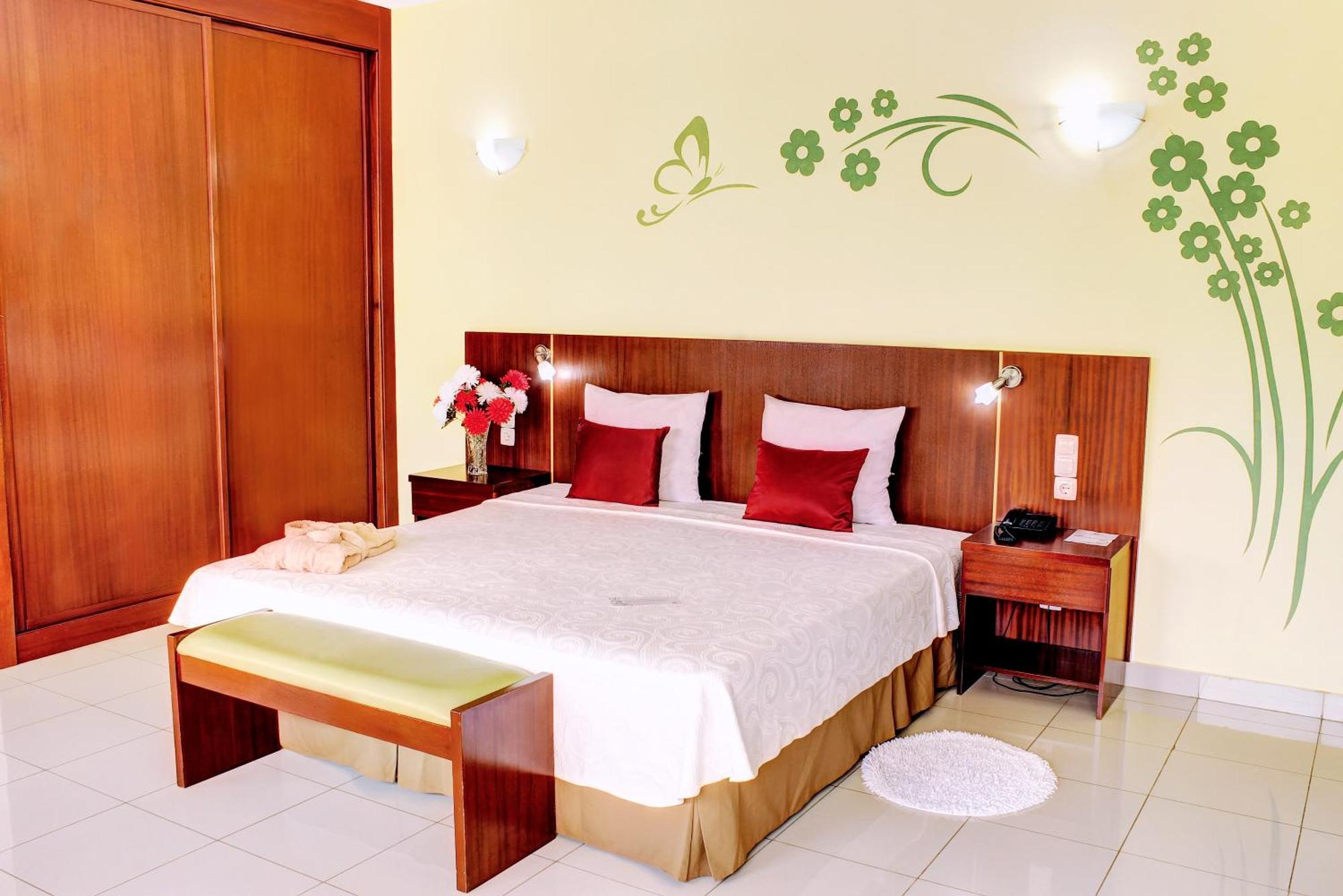 Hotel Livvo Don Paco Mindelo Luaran gambar